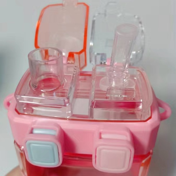 520 ML Water Bottle - Picture 2 of 6